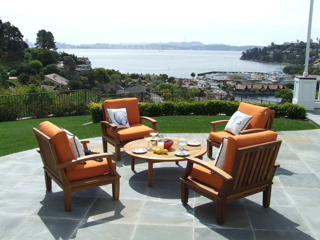 Teak Wood Patio Furniture Cleaning Tips